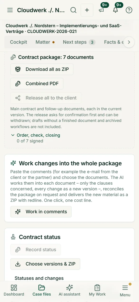 The “Contracts” tab on a smartphone: contract package with seven documents, incorporating changes into the package and contract status of the sample case Cloudwerk.