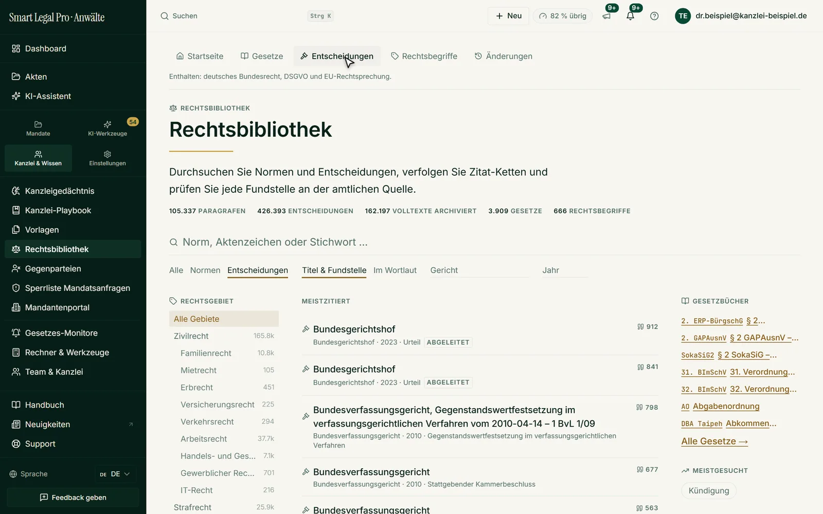 Die Entscheidungssuche listet die meistzitierten Entscheidungen und lässt sich nach Rechtsgebiet, Gericht und Jahr eingrenzen.