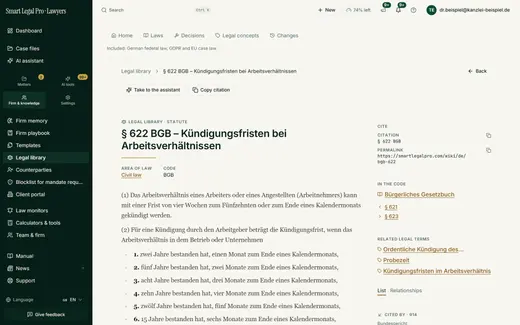 The provision page shows the wording, the statute with neighboring sections, related legal concepts and ready citation and permalink fields – transferable to the assistant with one click.