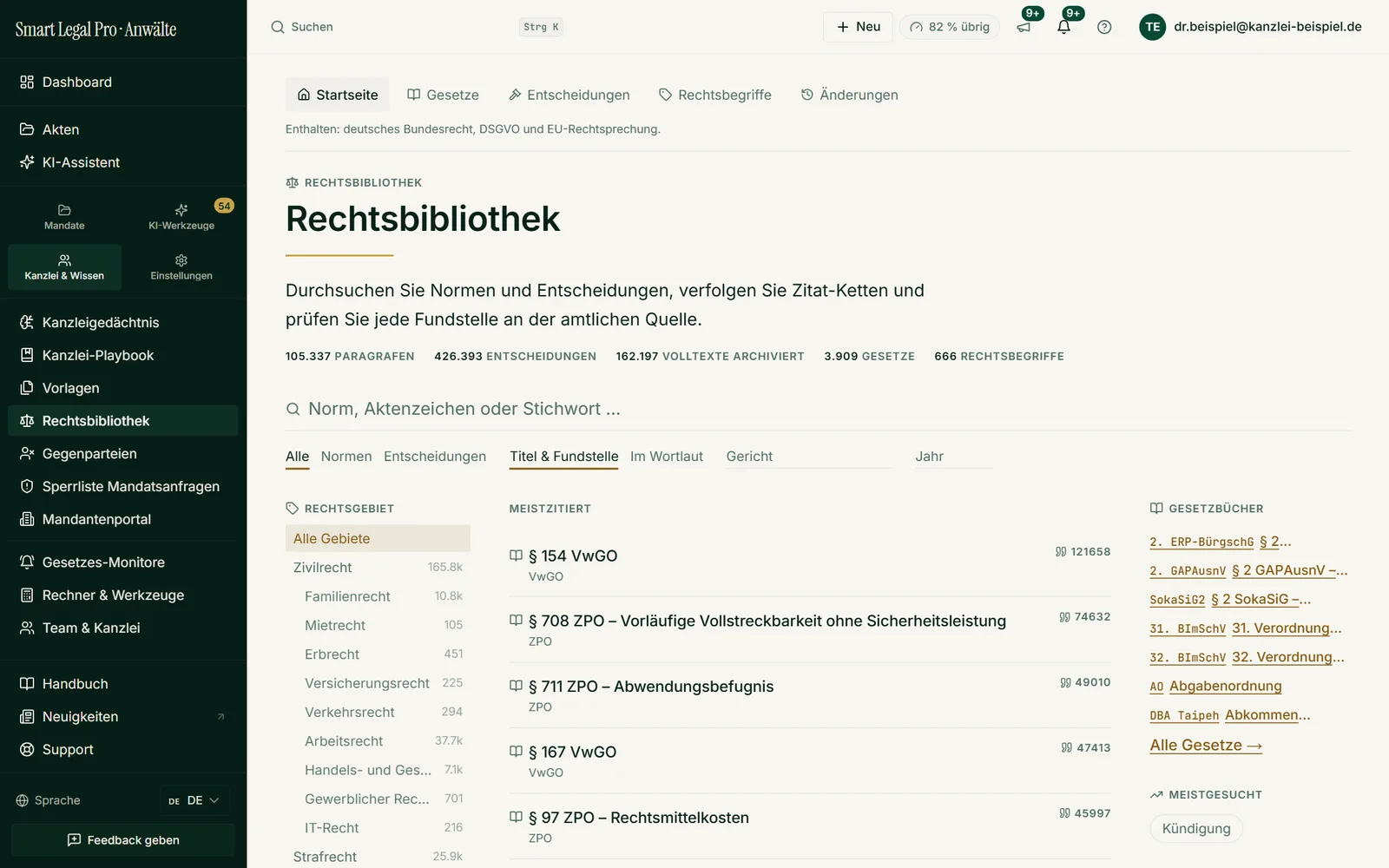Die Rechtsbibliothek durchsucht Normen und Entscheidungen nach Norm, Aktenzeichen oder Stichwort, filtert nach Rechtsgebiet und zeigt die meistzitierten Normen.