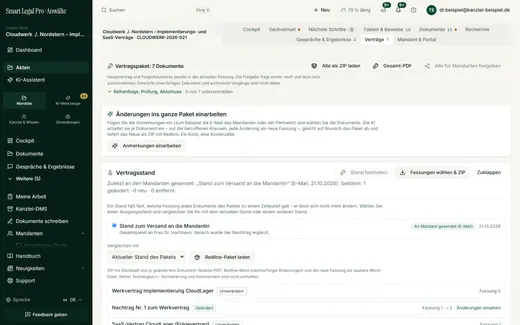 Je Dokument zeigt der Stand „Unverändert“ oder „Geändert“ mit Fassungsnummern, dazu das Redline-Paket mit Deckblatt.