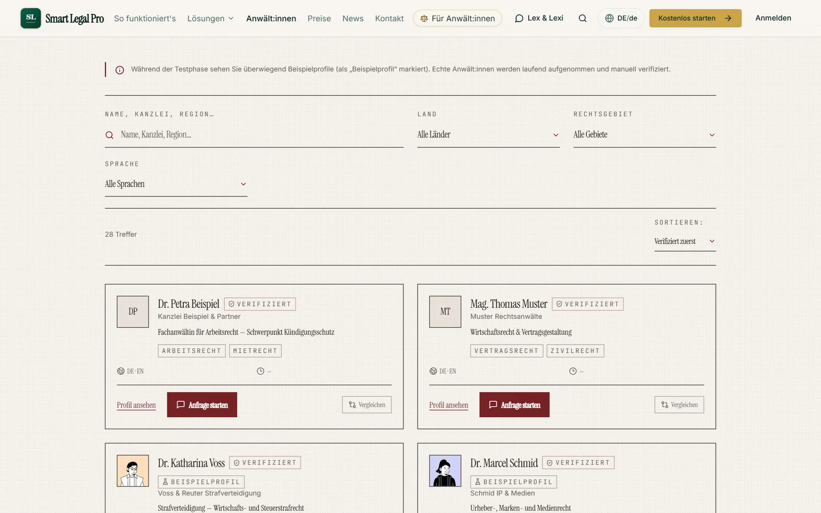 Das Verzeichnis zeigt Kanzleiprofile mit Rechtsgebiet und Sprache; in der Testphase überwiegen gekennzeichnete Beispielprofile.