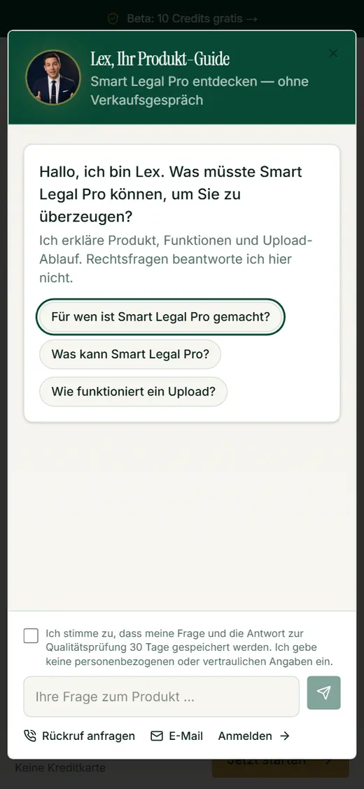 Auf dem Smartphone füllt der Dialog den Bildschirm: Begrüßung, Beispielfragen zum Antippen und das Eingabefeld darunter.