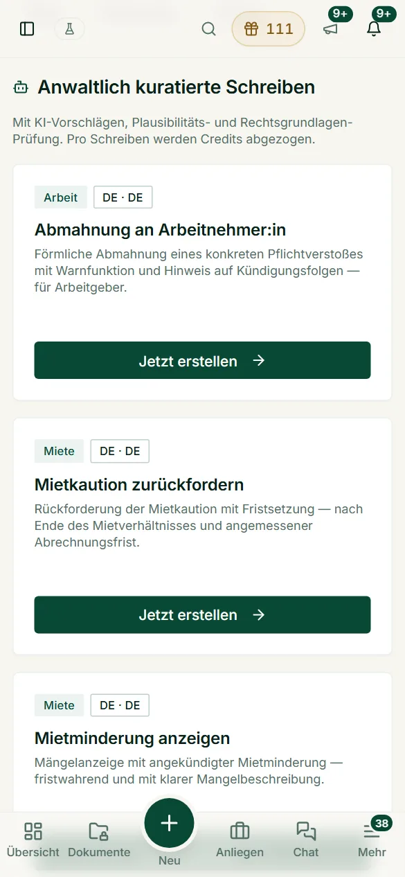 Der Schreiben-Katalog auf dem Smartphone: Themenfilter und Vorlagenkarten mit Kostenhinweis, damit ein Widerspruch oder eine Kündigung unterwegs entsteht.