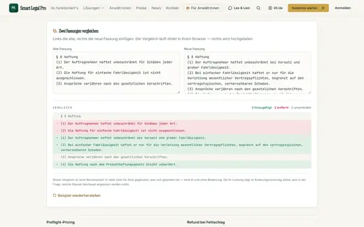 Alte und neue Fassung einer Haftungsklausel nebeneinander: Der Vergleich markiert gelöschte und neue Zeilen und zählt die Änderungen.